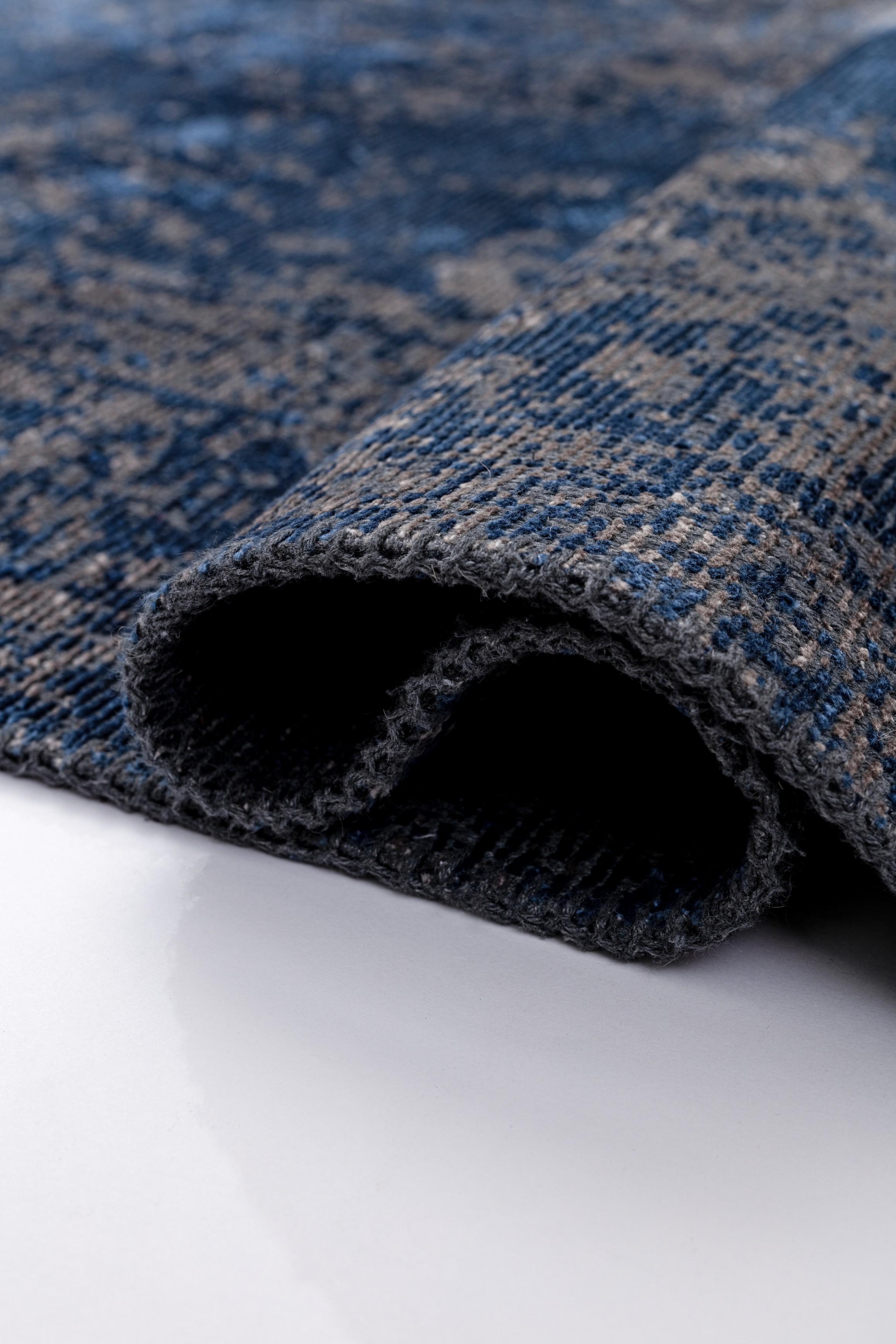 En vente :  (Gris) Tapis traditionnel oriental de luxe 2