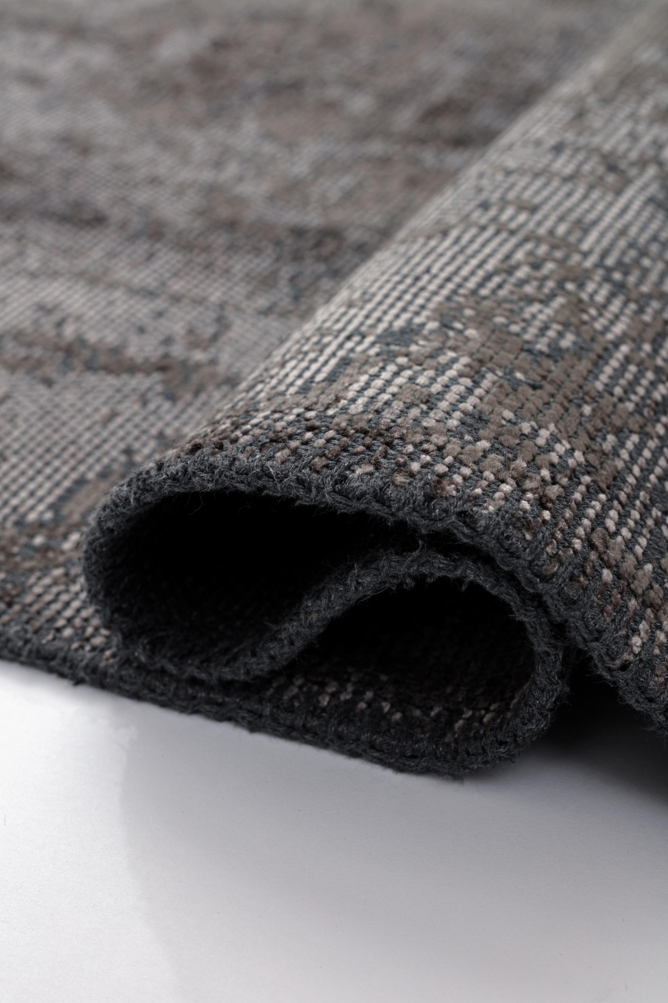 En vente :  (Gris) Tapis traditionnel oriental de luxe 2