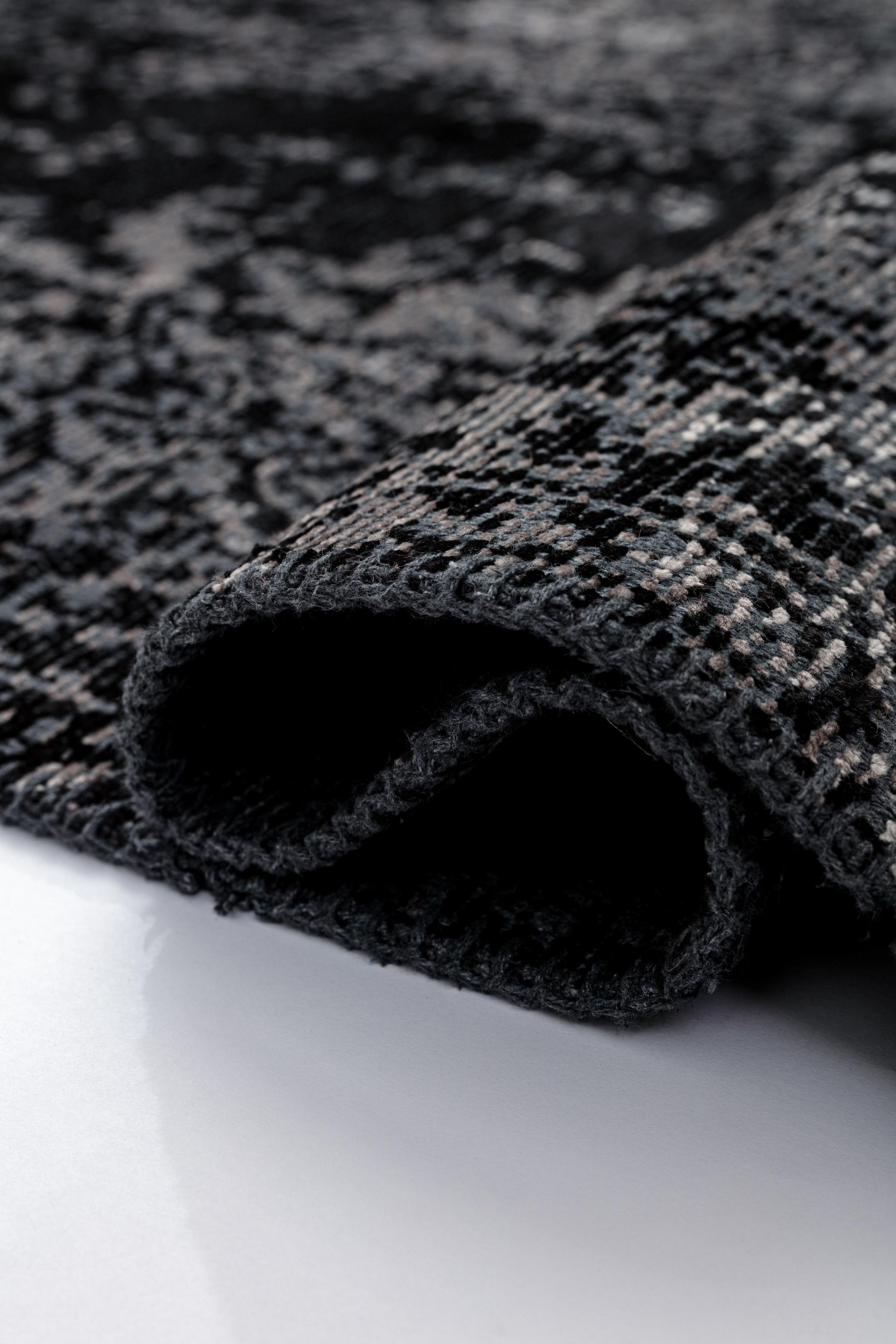 En vente :  (Gris) Tapis traditionnel oriental de luxe 2