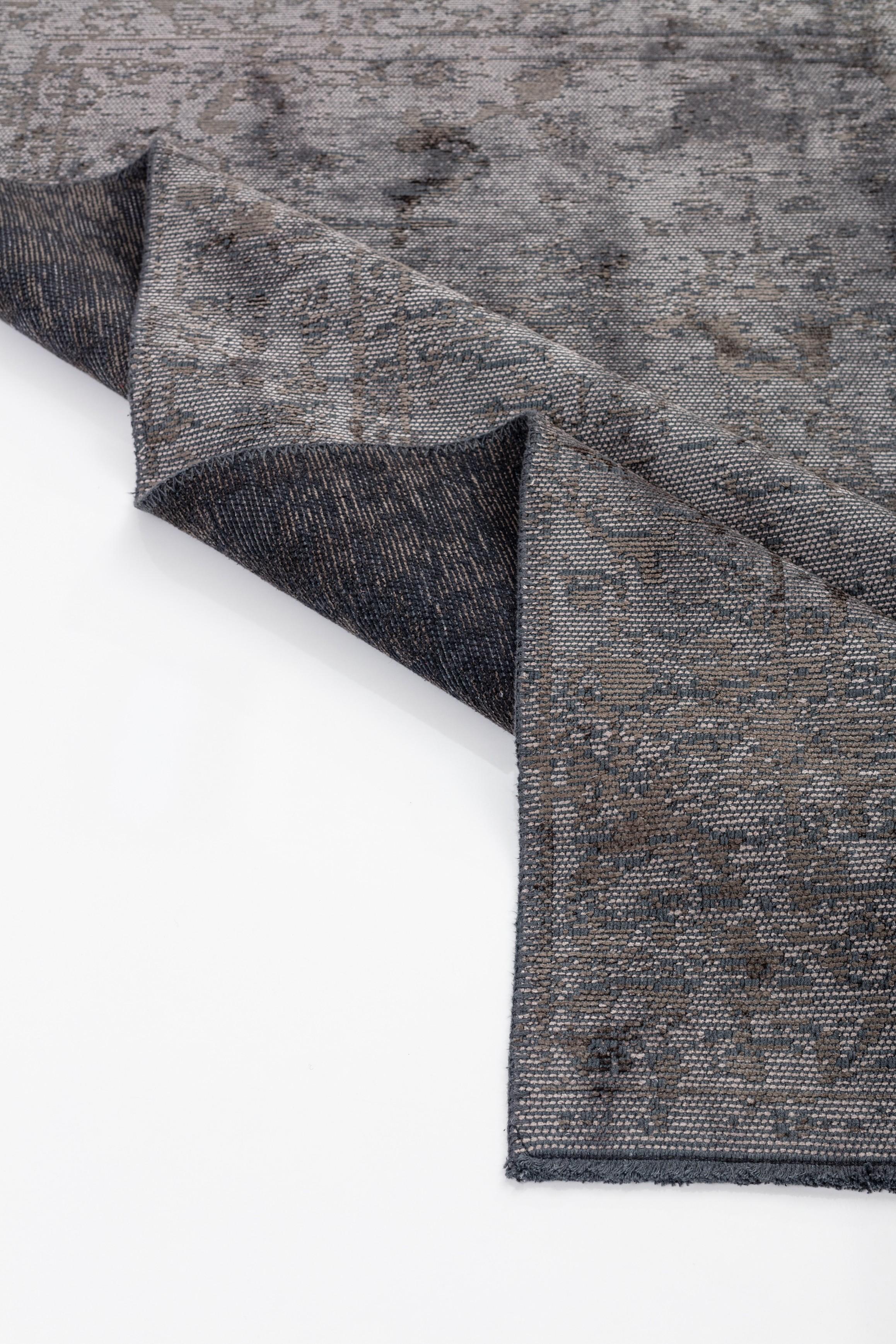 En vente :  (Gris) Tapis traditionnel oriental de luxe 4