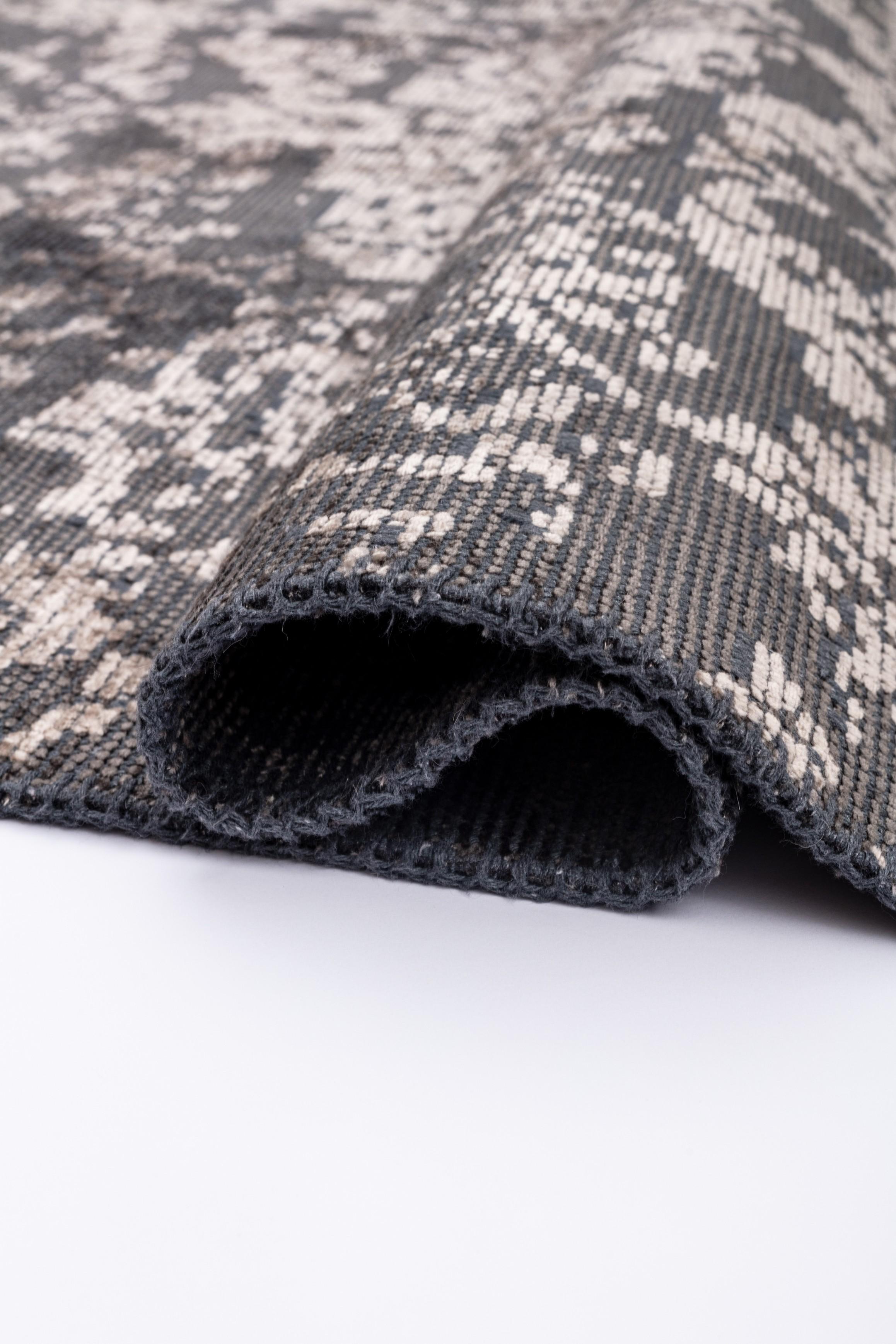 For Sale:  (Gray) Modern Toile Luxury Area Rug 2