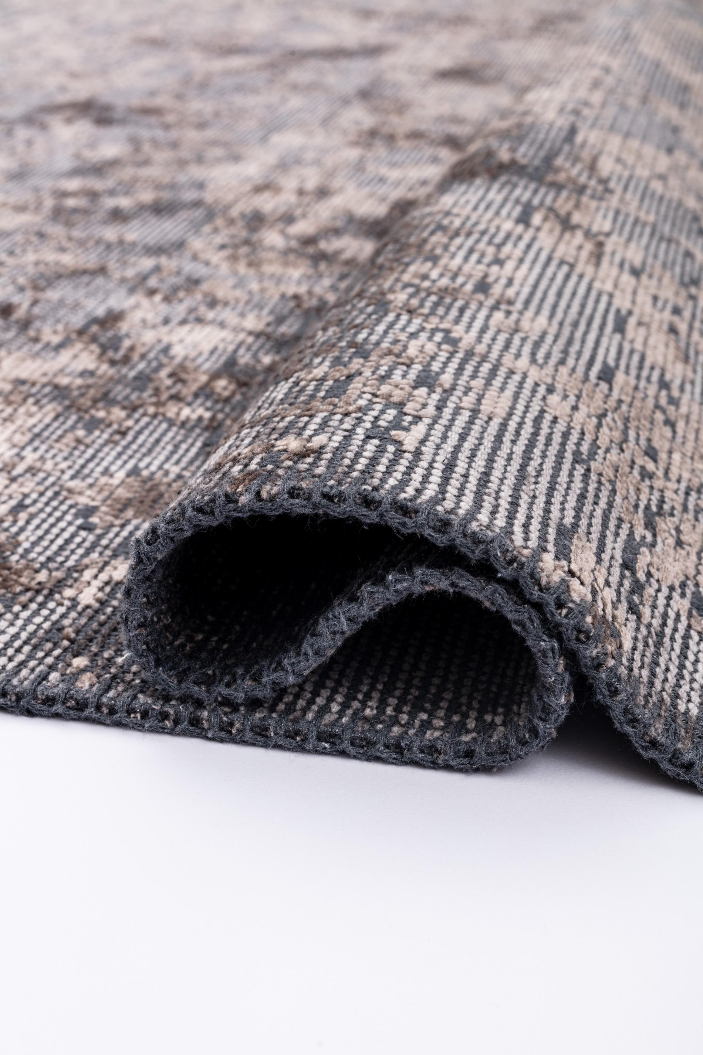 For Sale:  (Gray) Modern Toile Luxury Area Rug 2