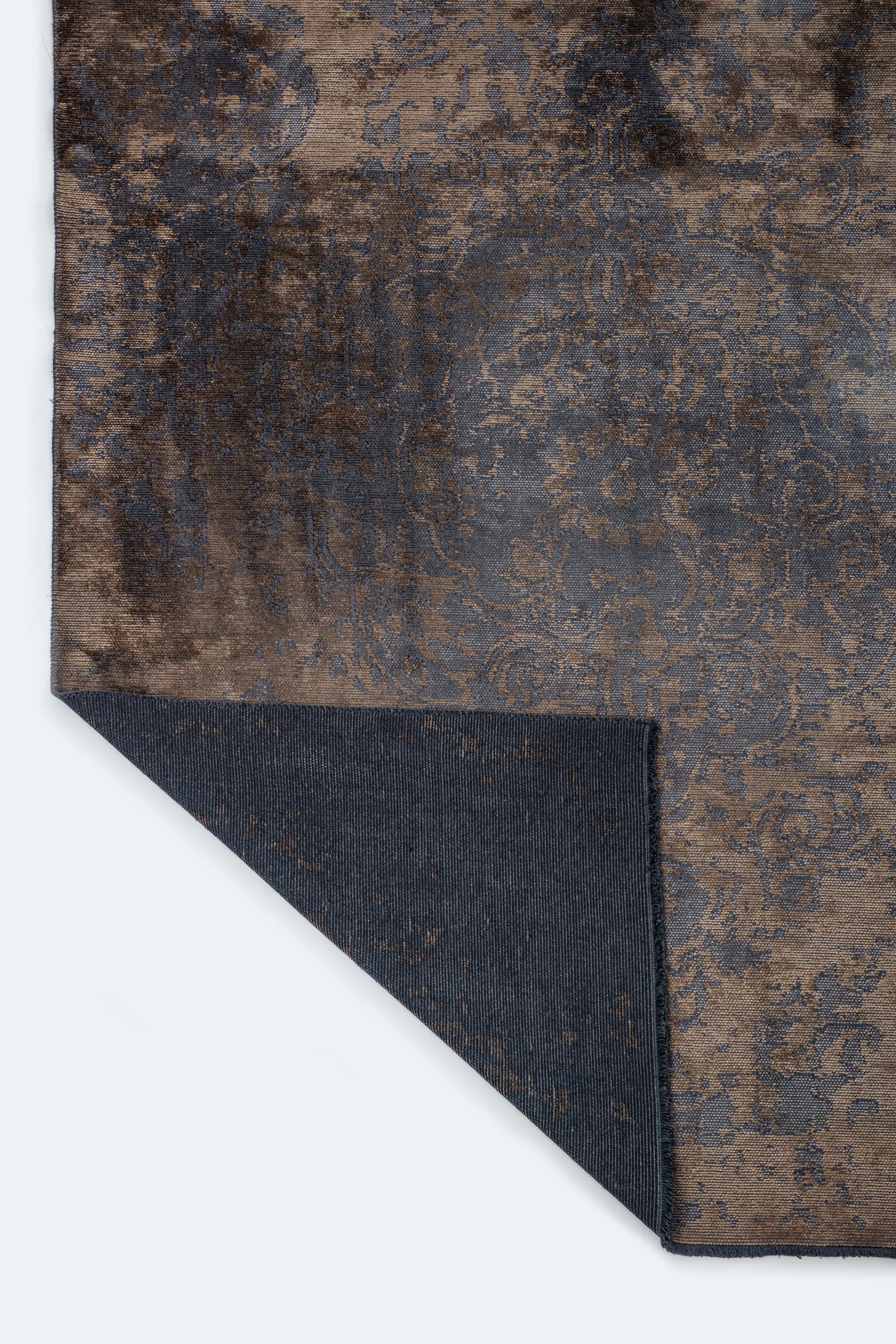 For Sale:  (Brown) Contemporary Damask Luxury Hand-Finished Area Rug 3