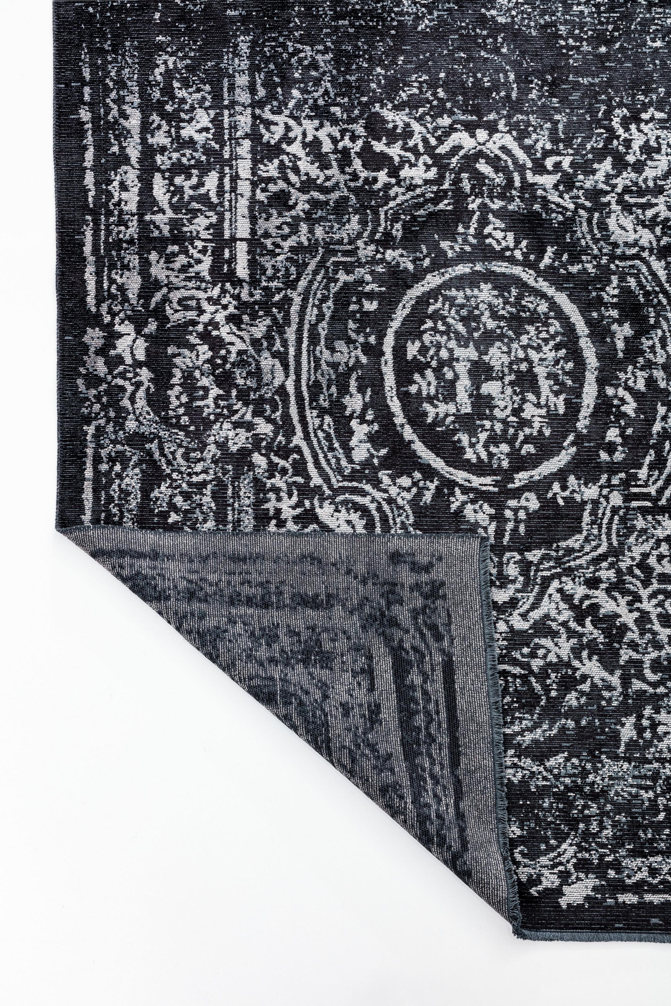 For Sale:  (Black) Traditional Oriental Luxury Hand-Finished Area Rug 3