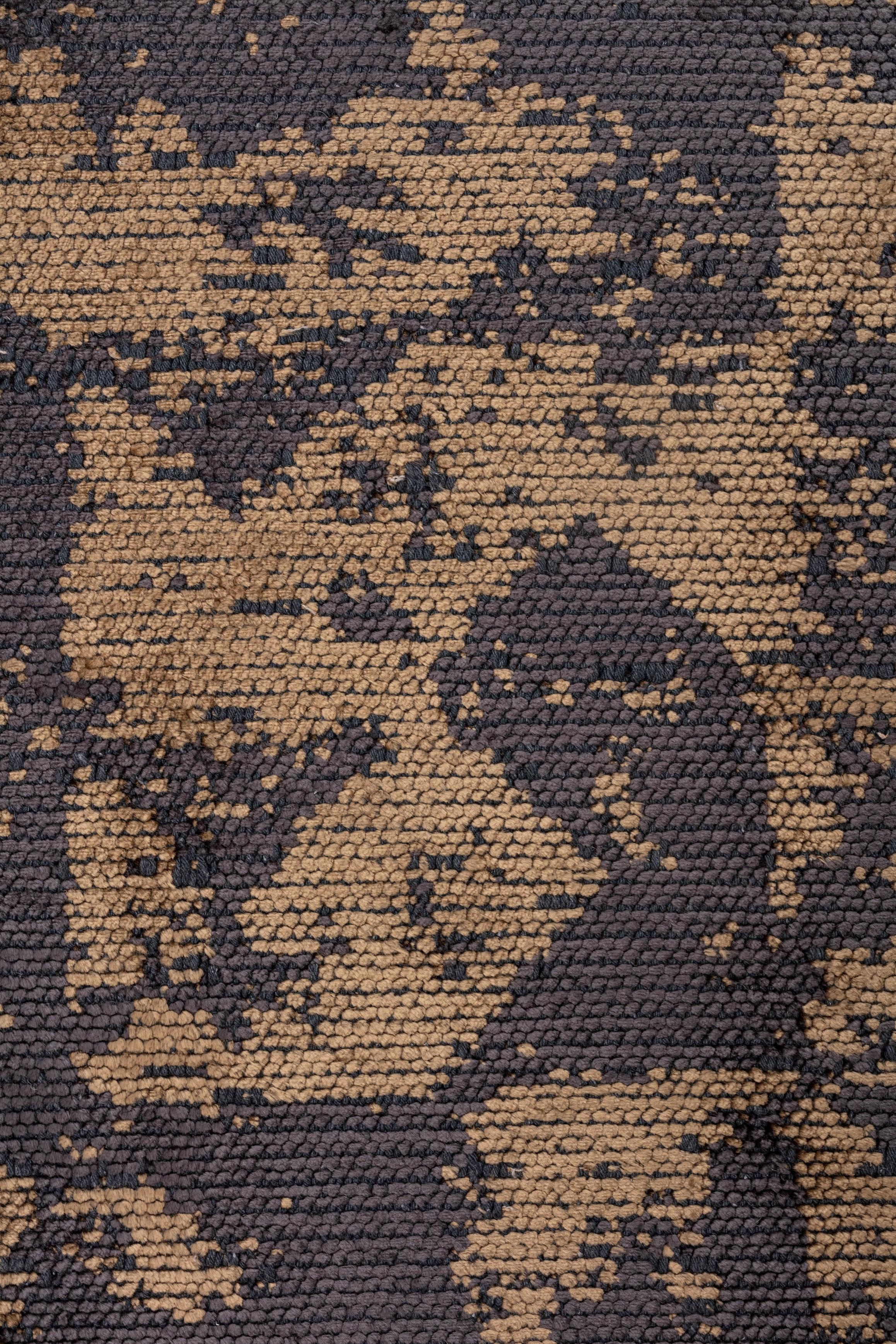For Sale:  (Brown) Modern Camouflage Luxury Hand-Finished Area Rug 5