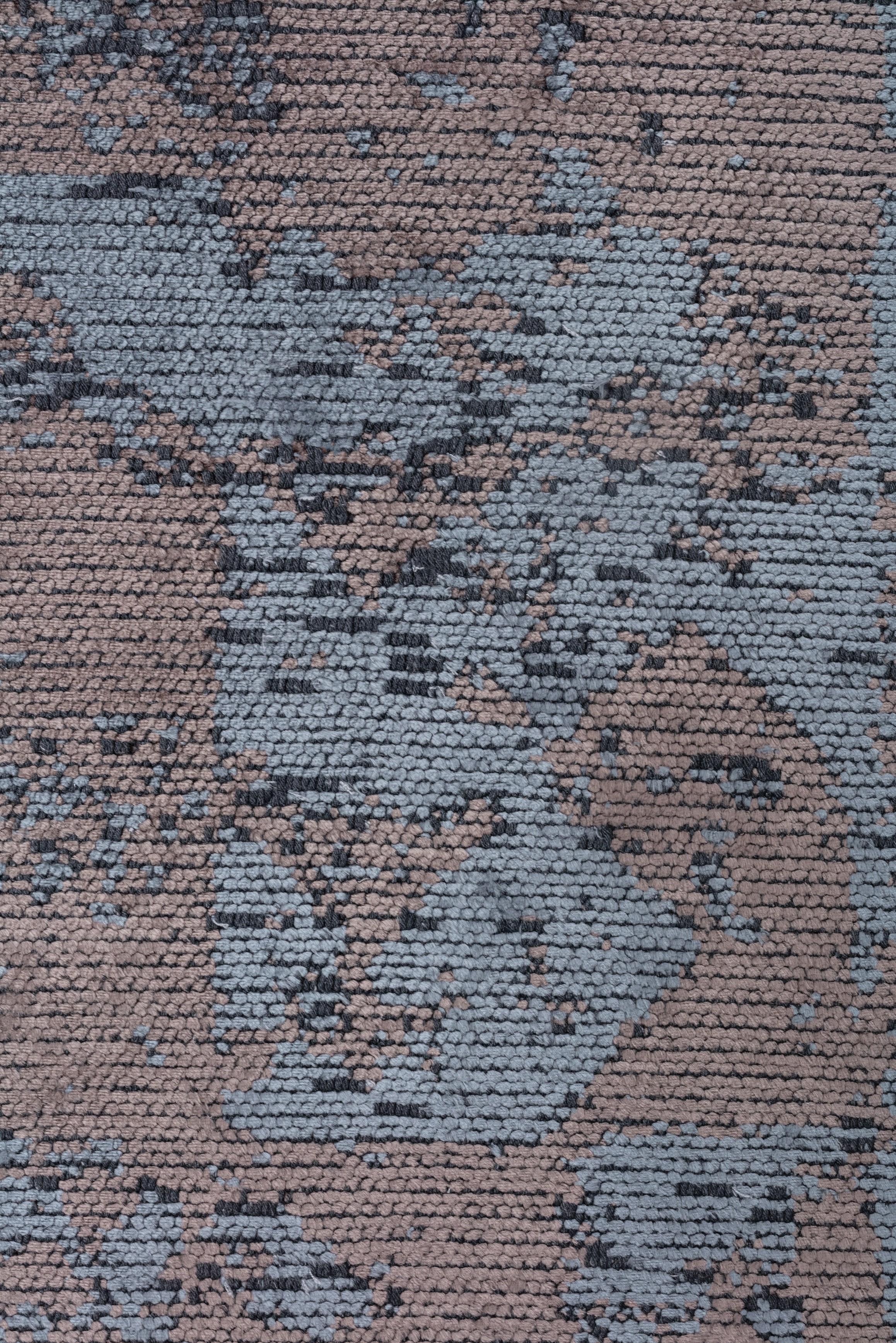 For Sale:  (Blue) Modern Camouflage Luxury Hand-Finished Area Rug 5