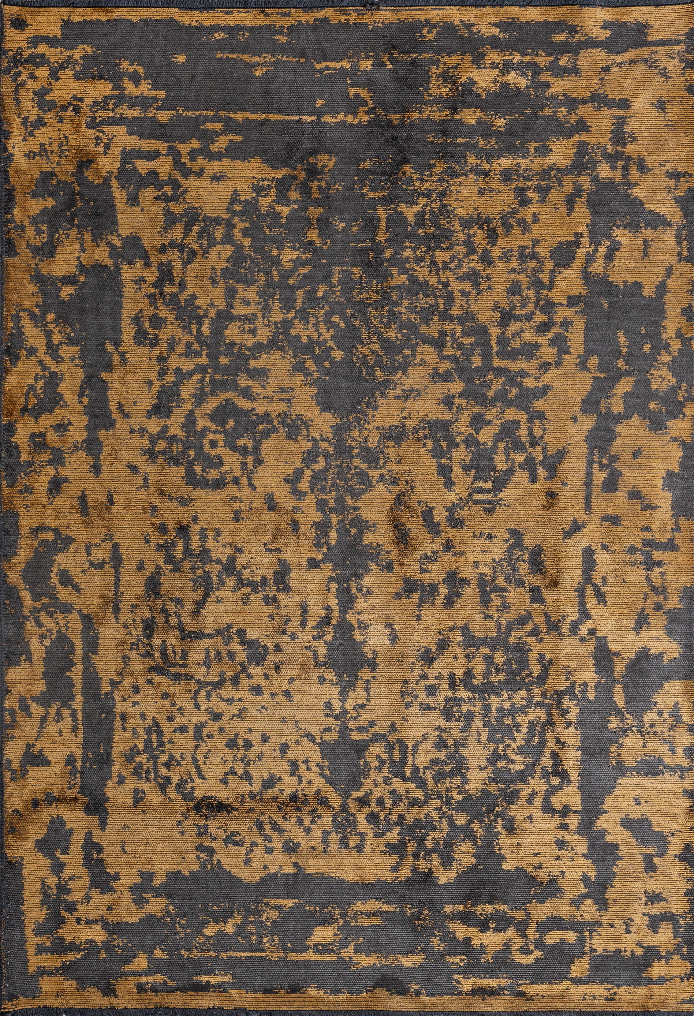 For Sale:  (Orange) Traditional Oriental Luxury Hand-Finished Area Rug