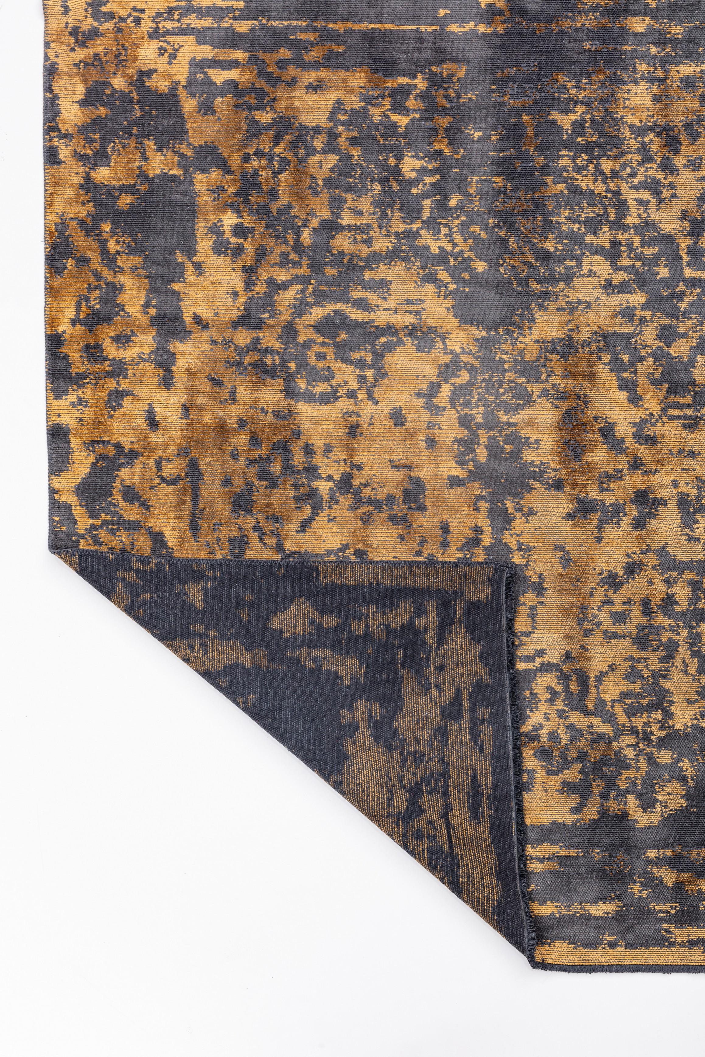 For Sale:  (Orange) Traditional Oriental Luxury Hand-Finished Area Rug 3
