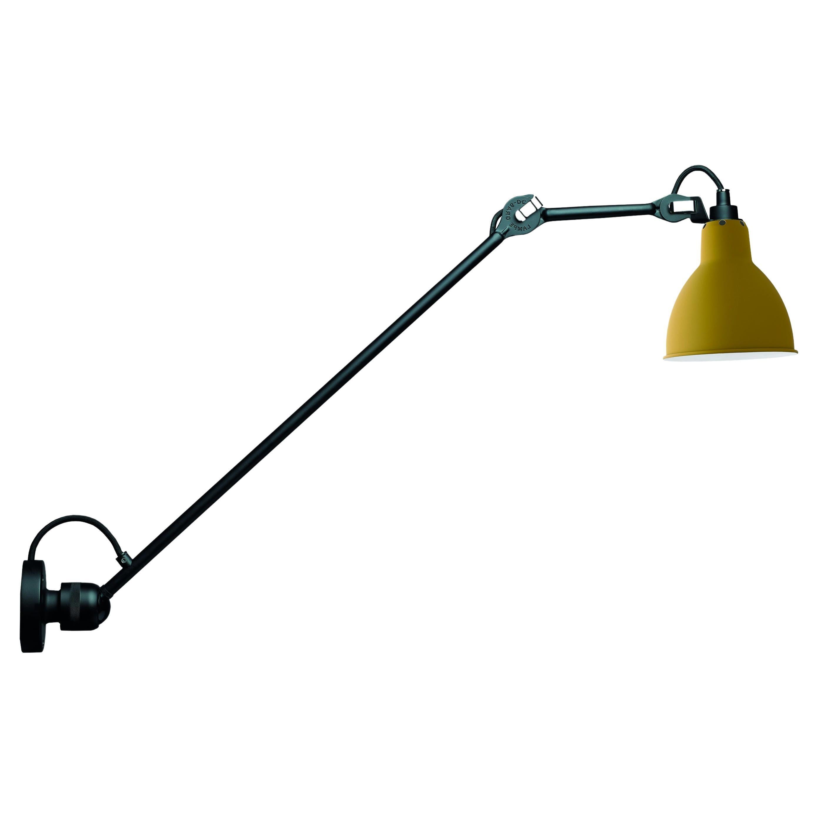 DCW Editions La Lampe Gras N°304 L60 Wandleuchte mit schwarzem Arm und gelbem Lampenschirm im Angebot