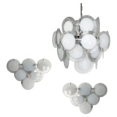 Rare ensemble de deux appliques en verre de Murano et un lustre suspendu de Gino Vistosi