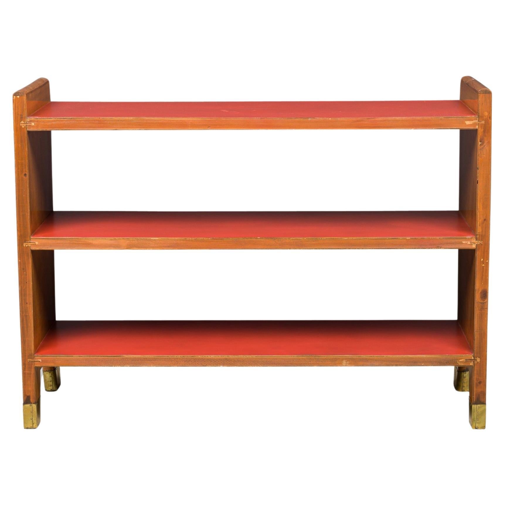 Gio Ponti Librería italiana de mediados de siglo de madera de frutal y cuero rojo pequeña de 3 estantes en venta