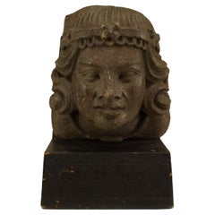 Busto de piedra precolombino