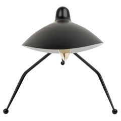 Louva Contemporary / Modern Black Metal Tripod Table / Desk Lamp