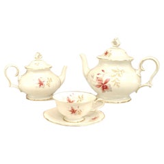Juego de té Chippendale de 22 piezas de porcelana blanca bávara