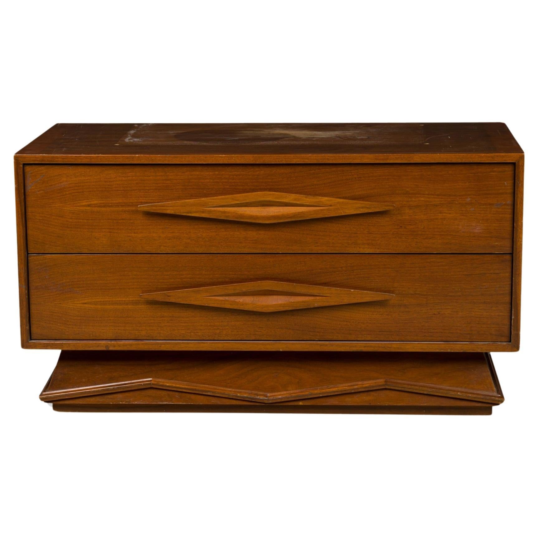 Italian Modern Two Drawer Bedside Table / Night Stand, manner of Gio Ponti For Sale