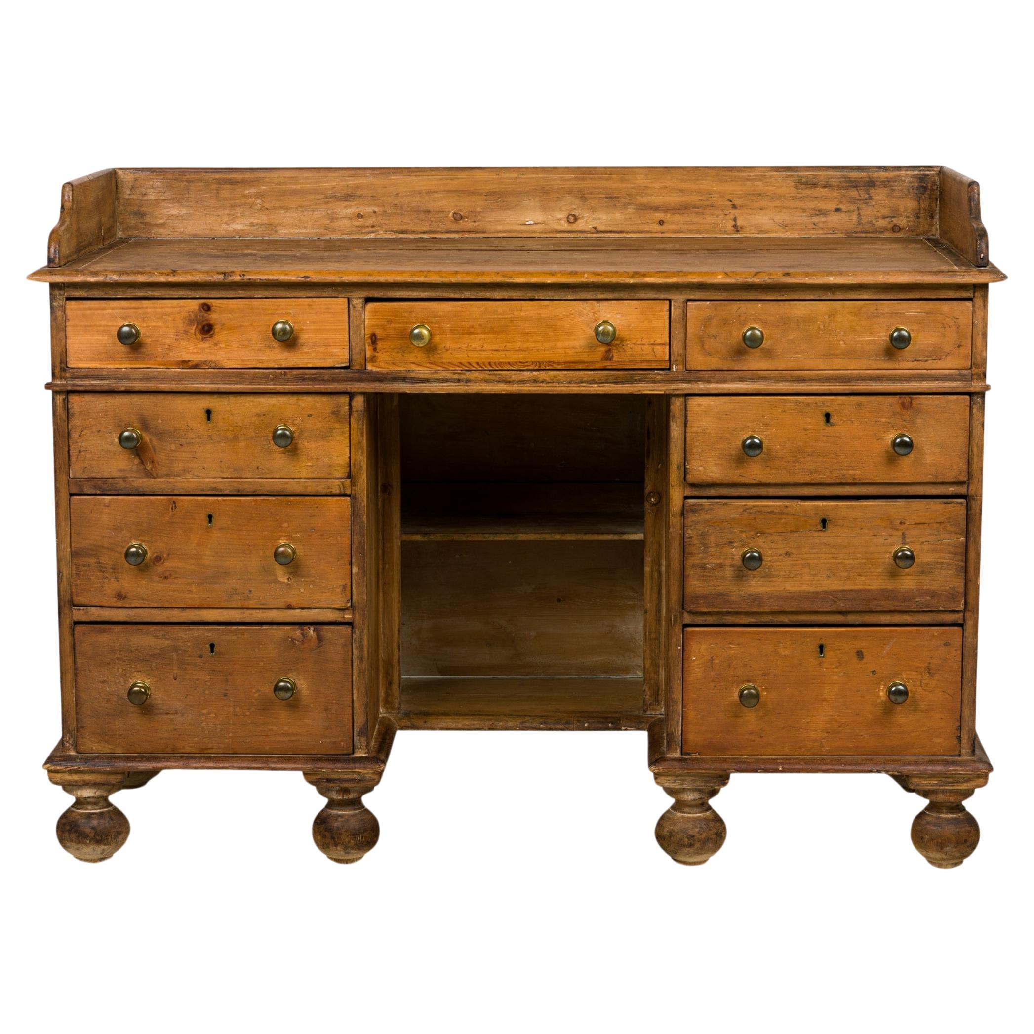 Hand-Crafted English Country Pine Kneehole Desk, 20th Century