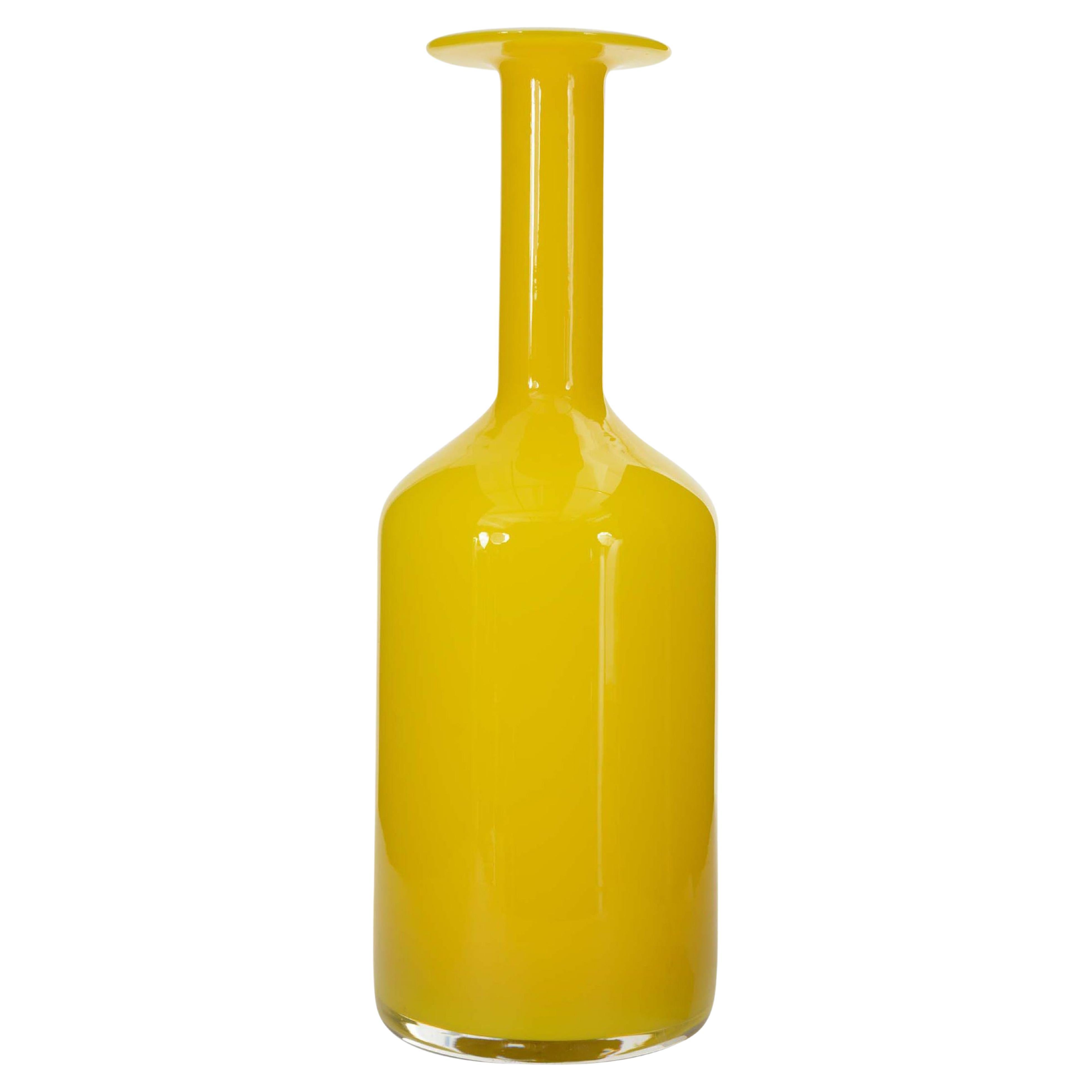Vaso di vetro giallo Holmegaard danese della metà del secolo scorso