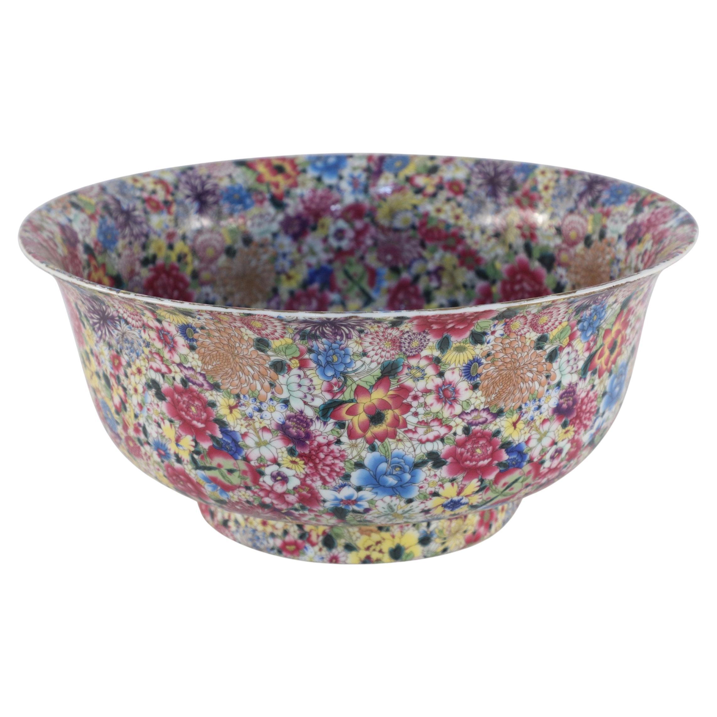 Chinese Qing Dynasty Style Famille Rose Thousand Flower Pattern Decorative Bowl