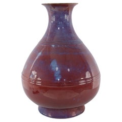 Vase bulbeux chinois à glaçure bleue et aubergine
