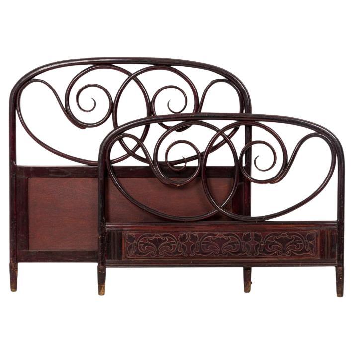 Bentwood Mahogany Twin Bed