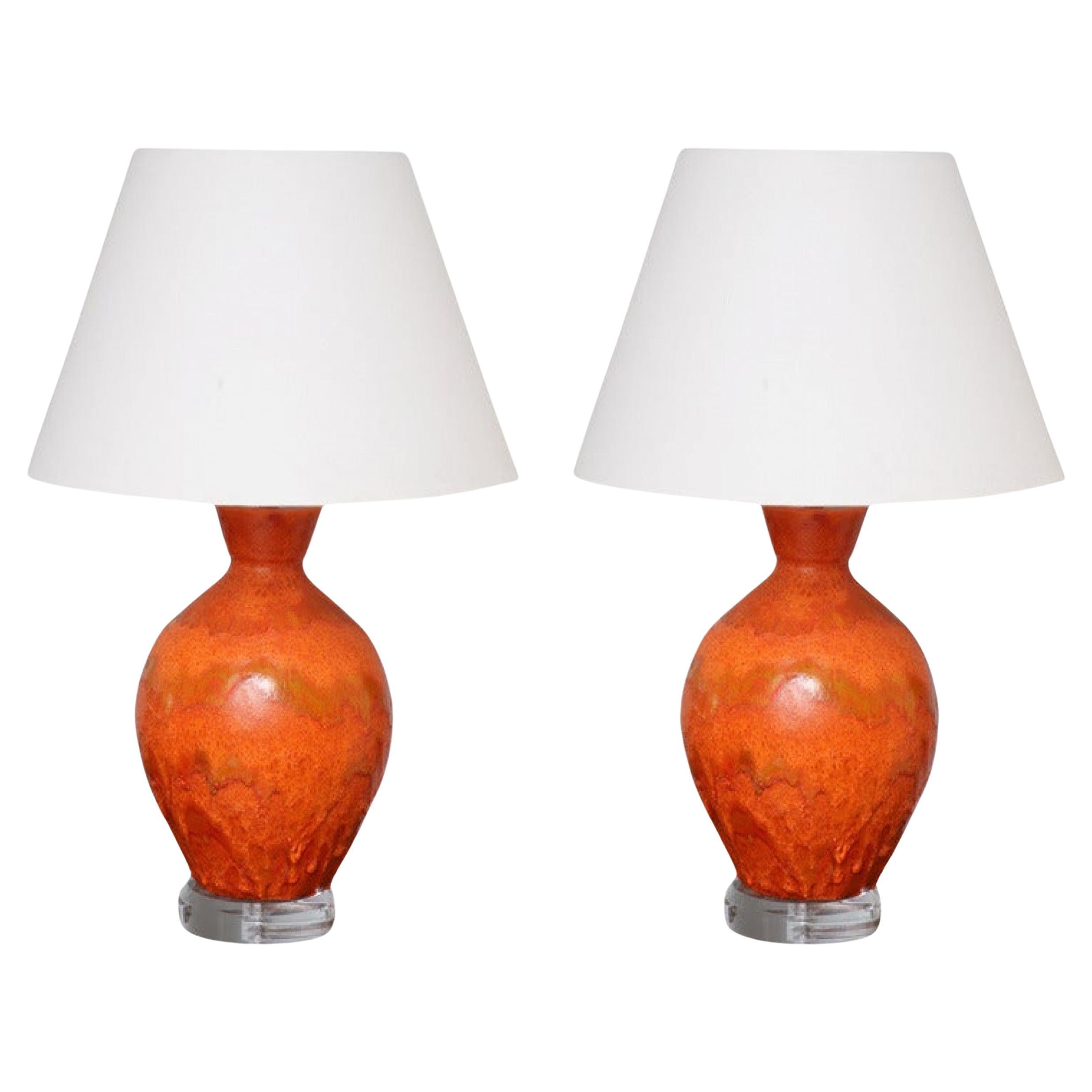 Paire de lampes monumentales en céramique à glaçure marbrée orange