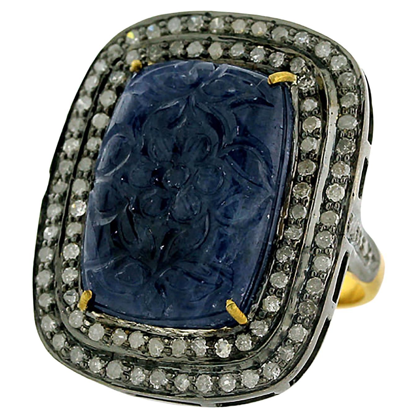 18.65ct Carved Blue Sapphire Cocktail Ring With Diamonds Made In 18k Gold For Sale