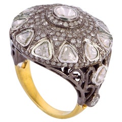 Solitär-Ring mit Diamanten im Rosenschliff und Pavé-Diamanten in 18 Karat Gold und Silber