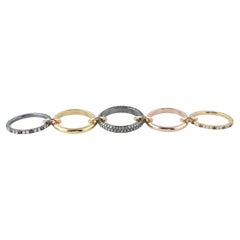 18 Karat Gold Connected Band-Ring mit Eisdiamanten
