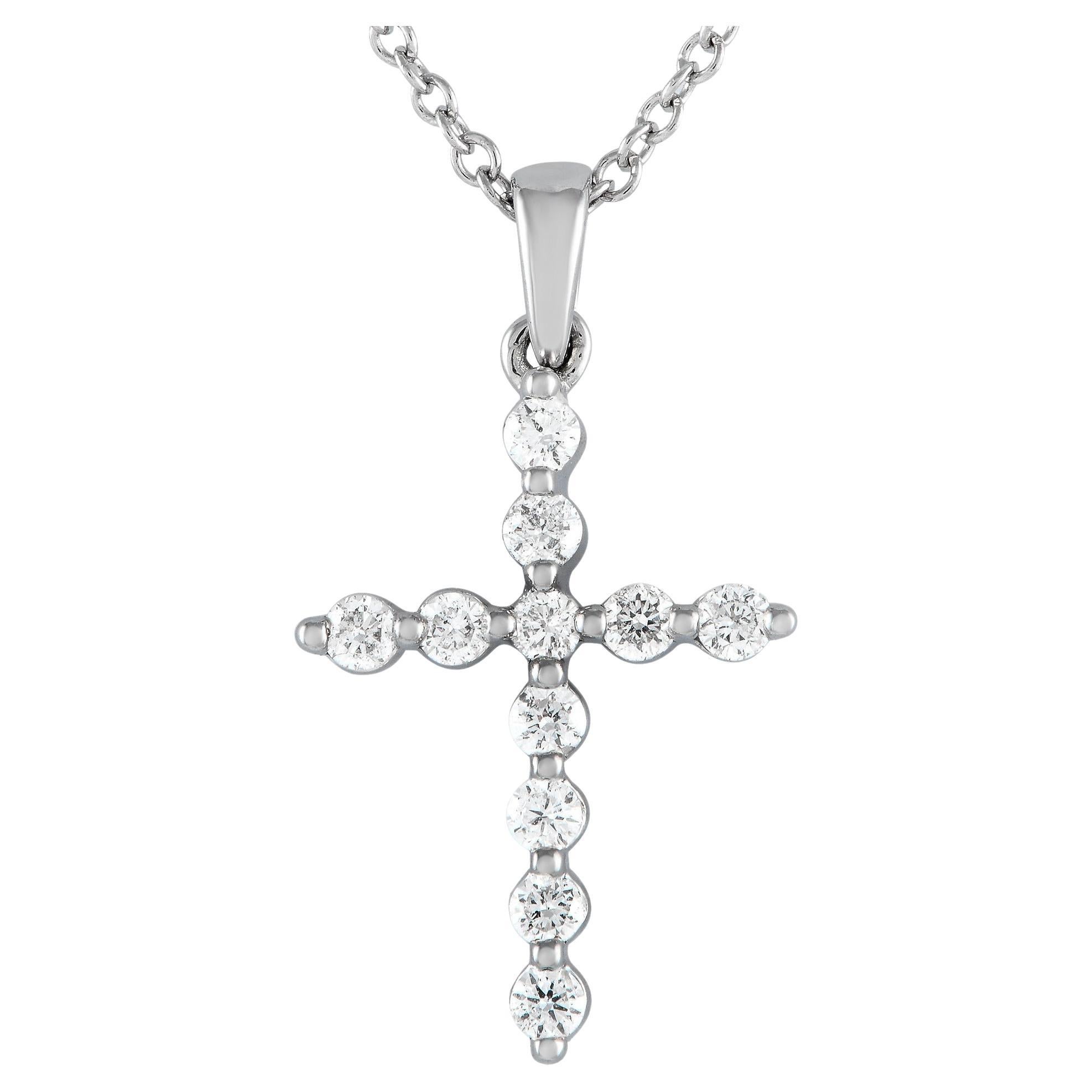 18K White Gold 0.25ct Diamond Cross Pendant Necklace For Sale