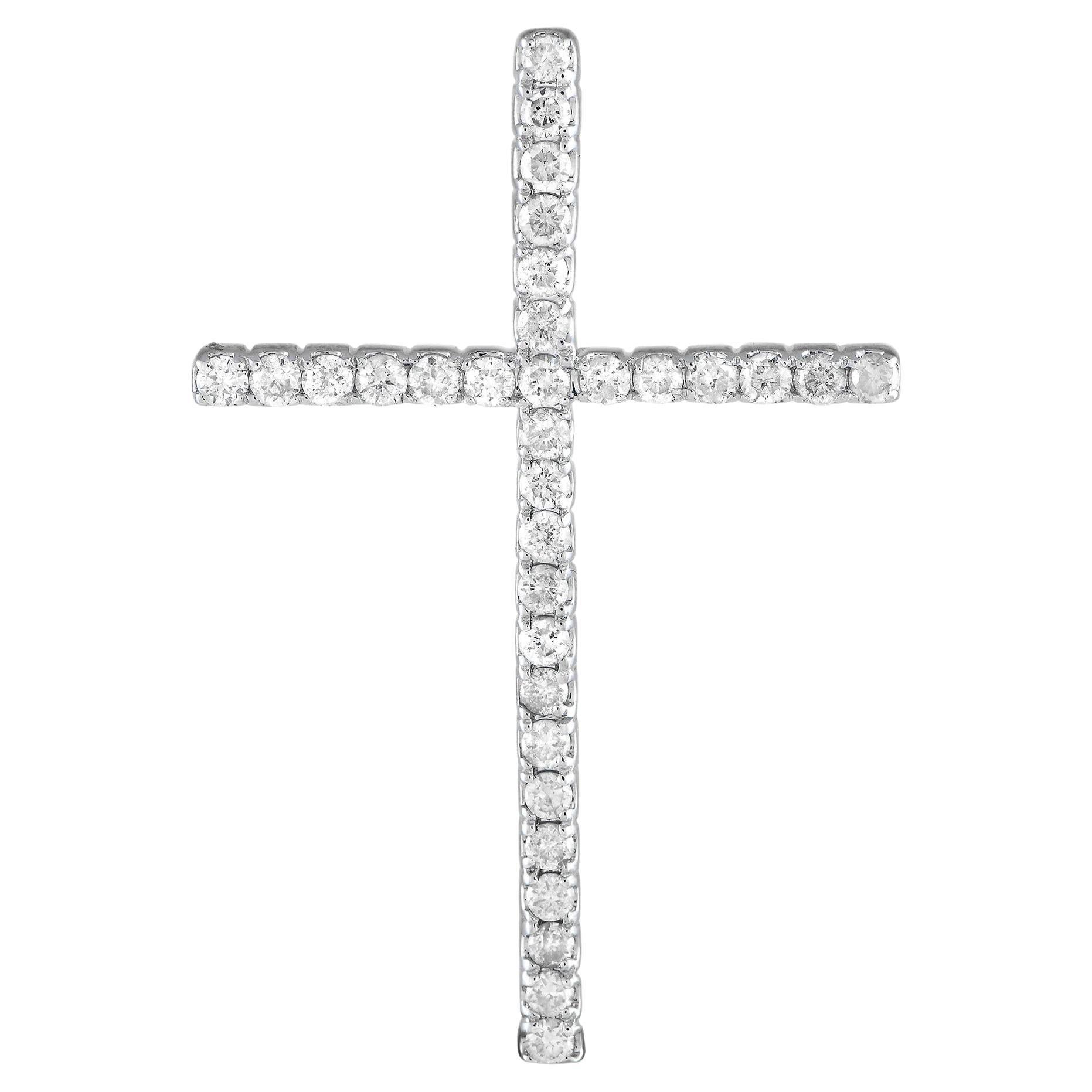 Pendentif croix en or blanc 14 carats avec diamants 0,75 carat en vente