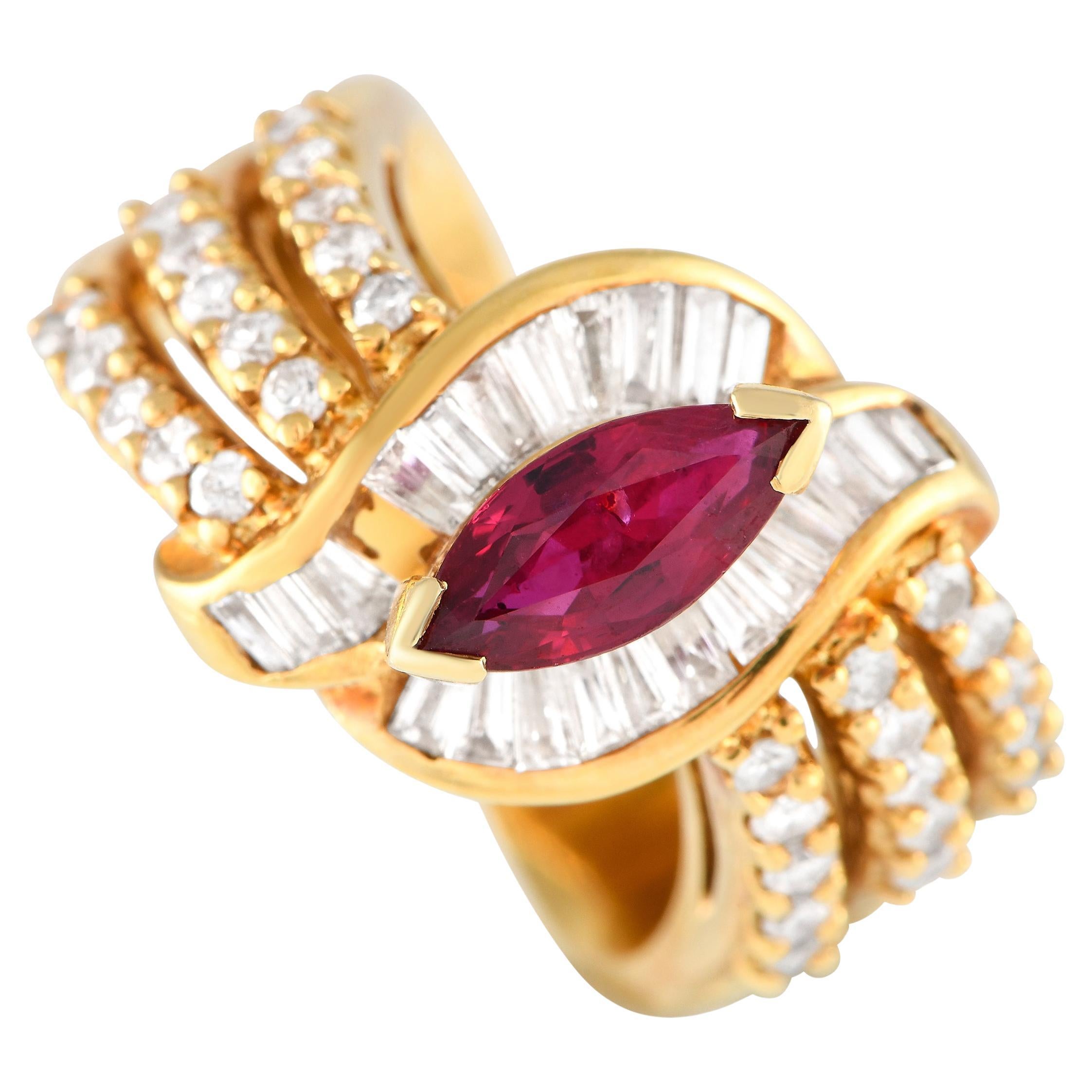 18K Yellow Gold 1.02ct Diamond and Ruby Swirl Split Ring For Sale