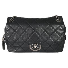 Borsa Chanel in pelle di vitello trapuntata nera Paris Edinburgh Coco Sporran Jumbo Flap