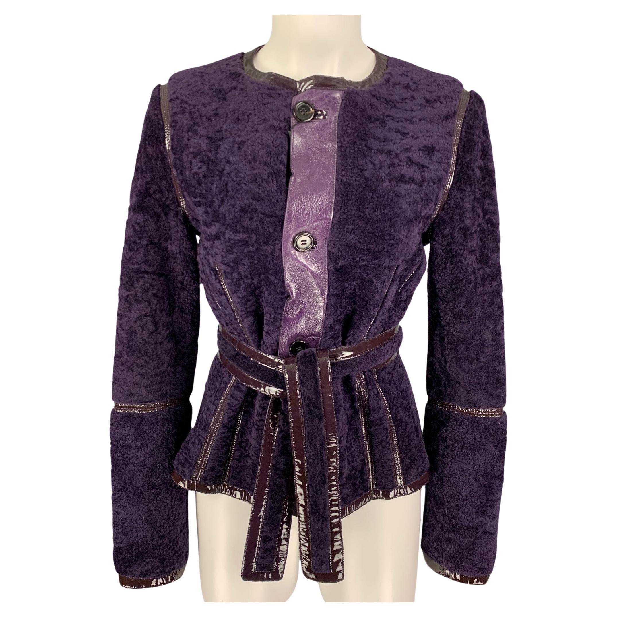 Yves Saint Laurent Taglia 6 Giacca con cintura reversibile in pelle verniciata e shearling