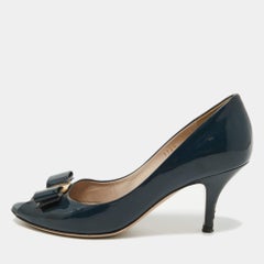 Salvatore Ferragamo escarpins Vara à nœud bleu marine, taille 36