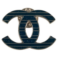 Chanel Broche CC