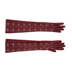 Hermès Guantes largos de ópera Piel de cordero burdeos Talla 6.5 en caja