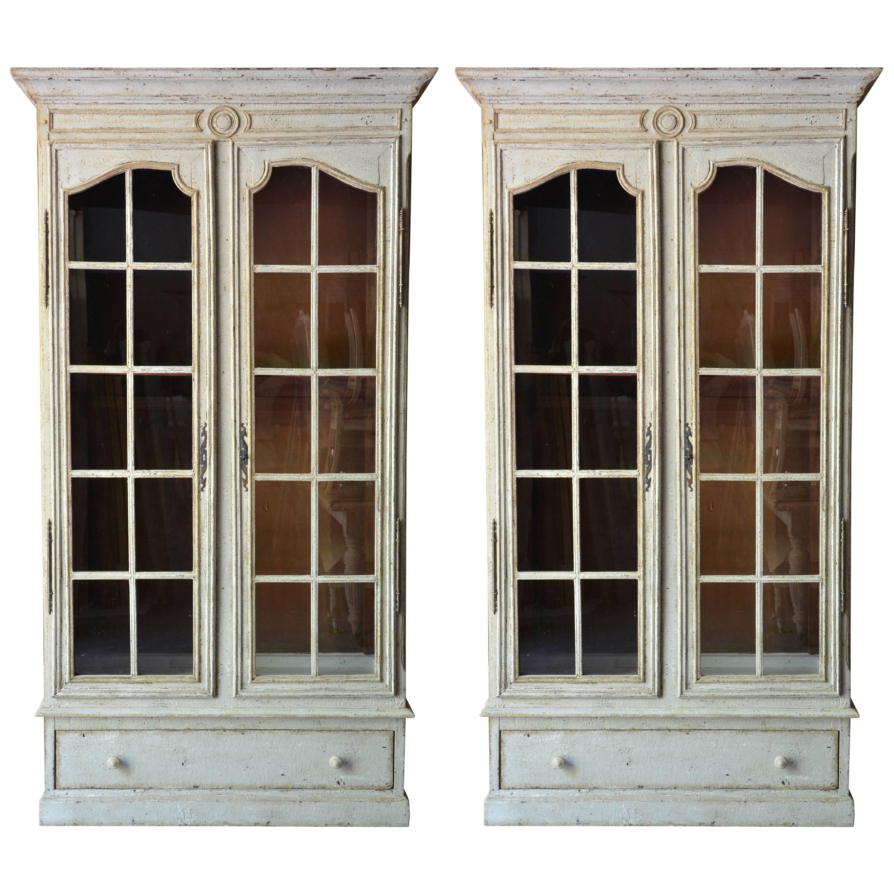 Pair of French 19th Century, Louis XV Style Bibliothèques