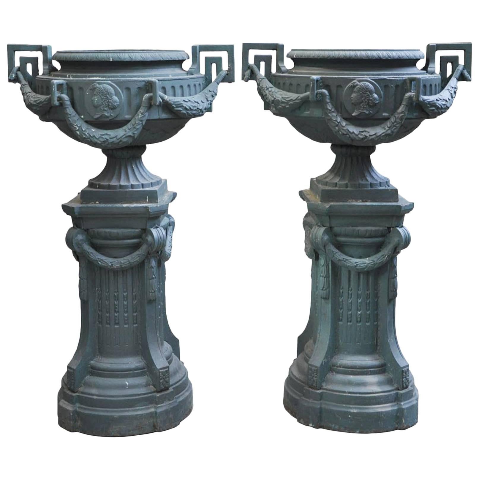  Pair of Garden Vases, made out of cast iron. Period 1940 For Sale