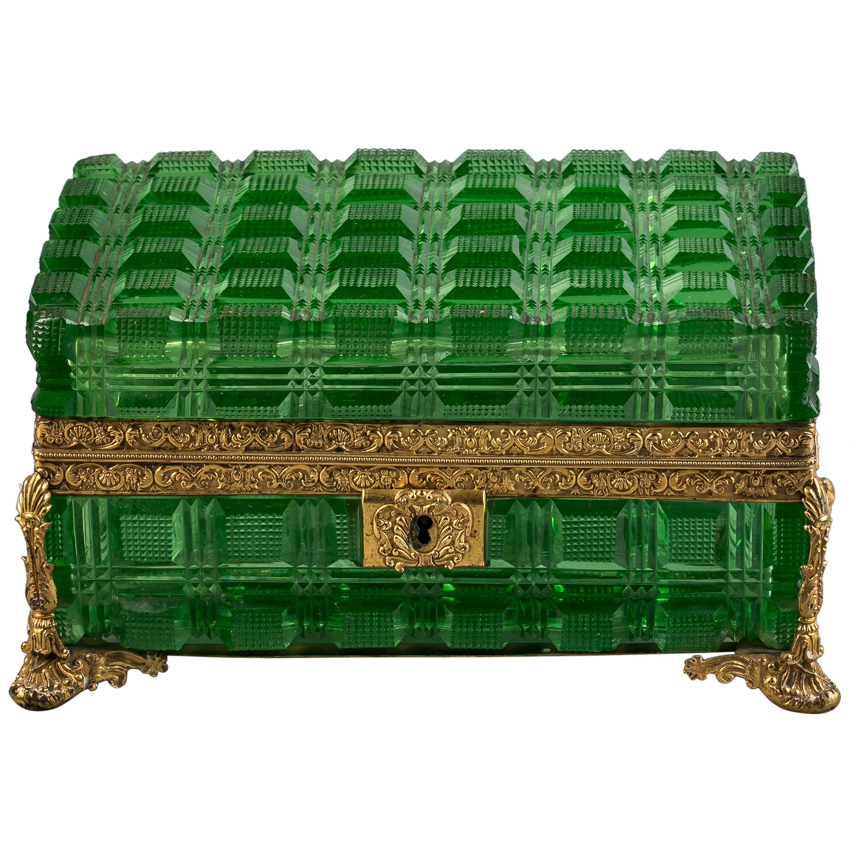 Gran caja de bronce y cristal verde, rusa, hacia 1825