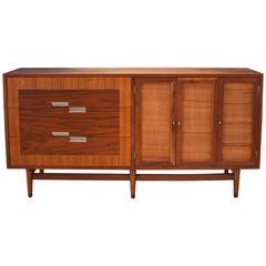 Midcentury American of Martinsville Dresser