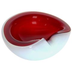 1950s Seguso Vetri D'Arte Opal White & Red Murano Glass Kidney Bowl 5