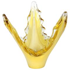 1950s Murano Lattimo and Yellow Clear Glass Scalloped Sommerso Vase 9