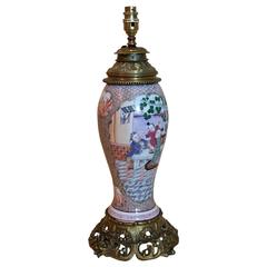 19th Century Chinese Porcelain and Brass-Mounted Table Lamp 