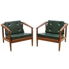 Pair of Milo Baughman for Thayer-Coggin Leather and Walnut Lounge Chairs, c.1950