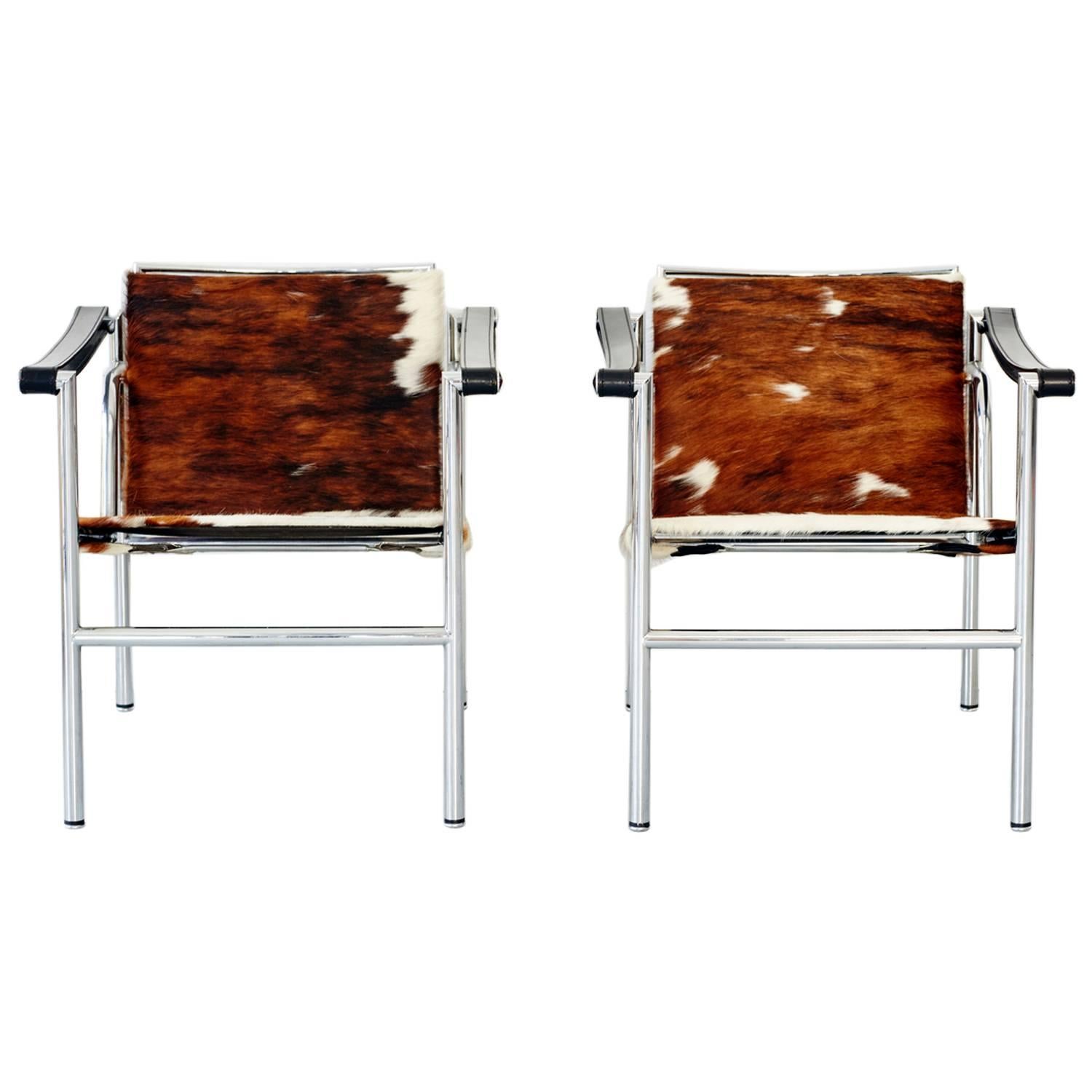 Pair of Le Corbusier Natural Hide Sling Chairs for Cassina 