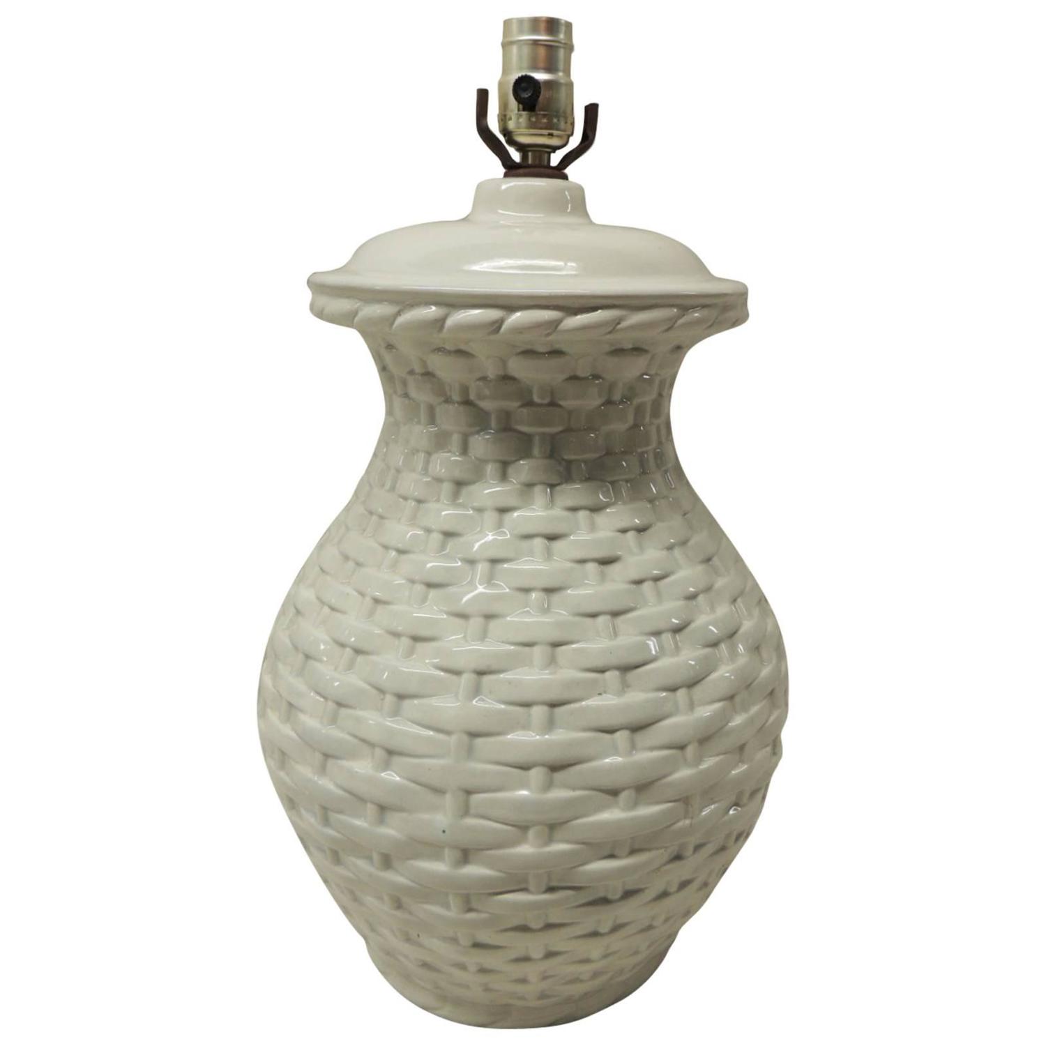 Vintage Basket Weave Ceramic Table Lamp