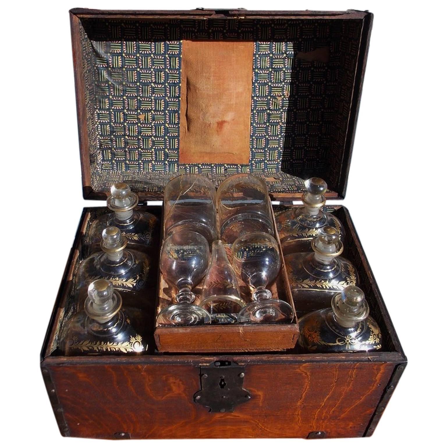 Estuche de viaje inglés de roble para botellas de licor, circa 1780 en venta