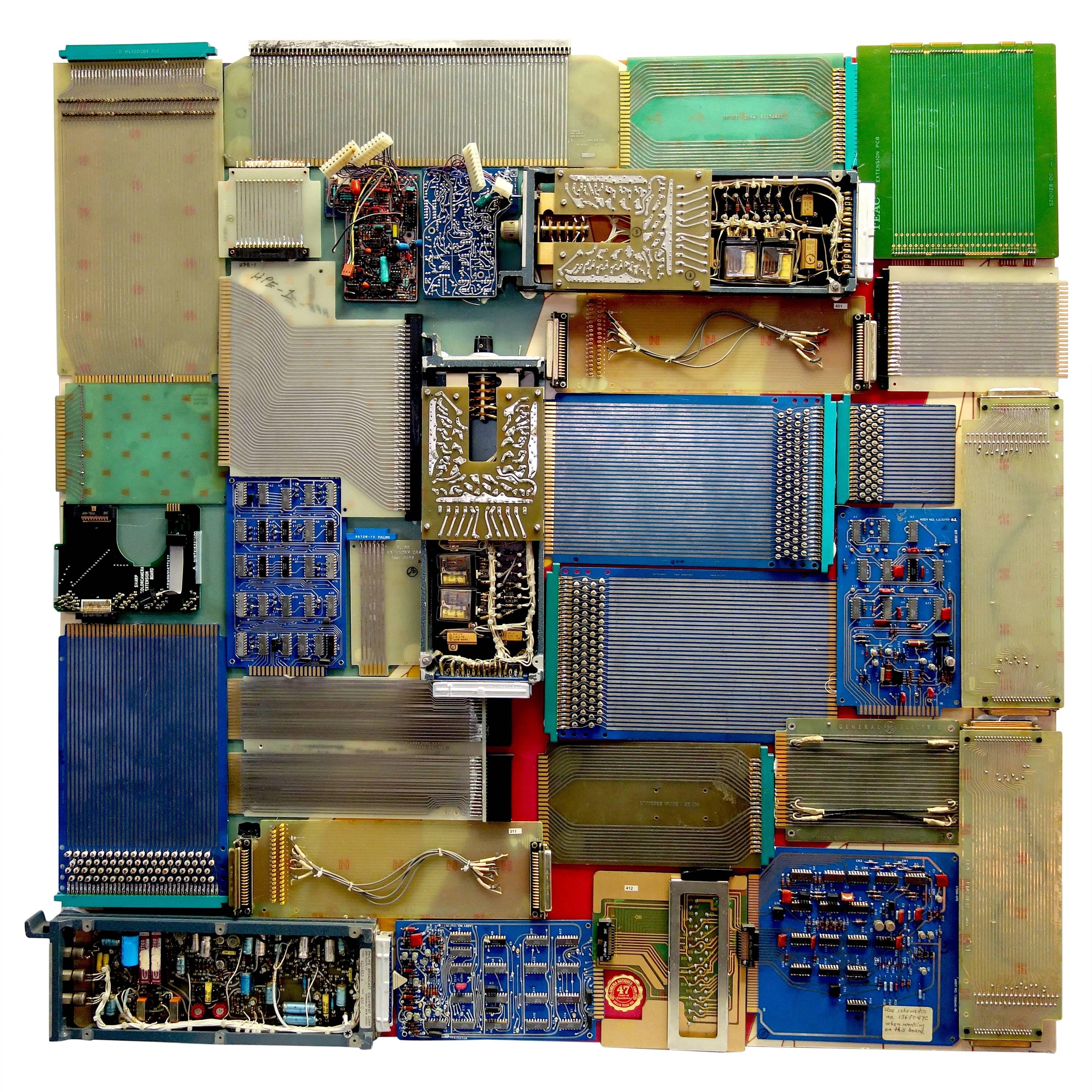 Component Art 659-C Wall Sculpture, Big View Mid 20th TV Artifacts. Take 25% OFF For Sale