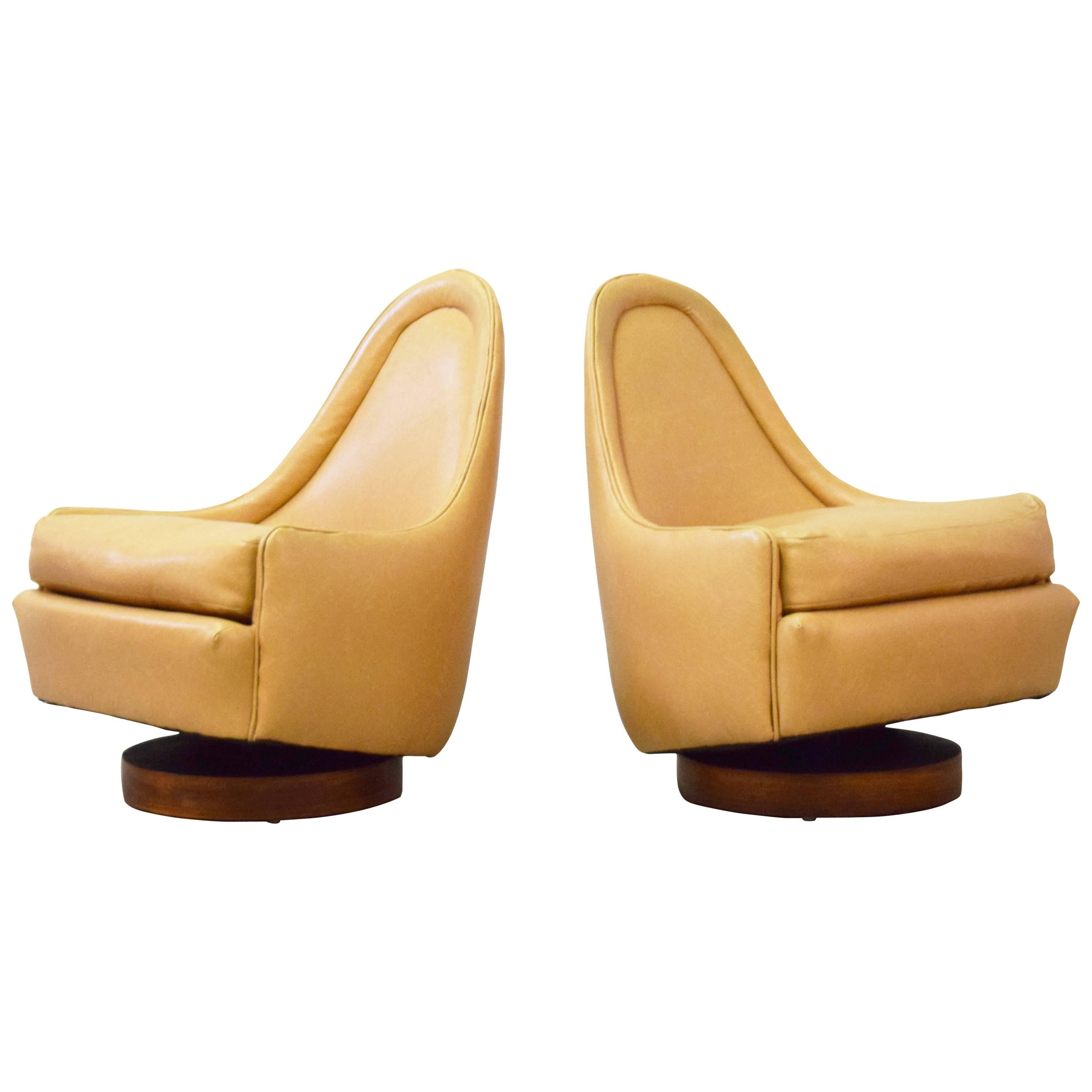 Pair of Petite Swivel Slipper Lounge Chairs by Milo Baughman