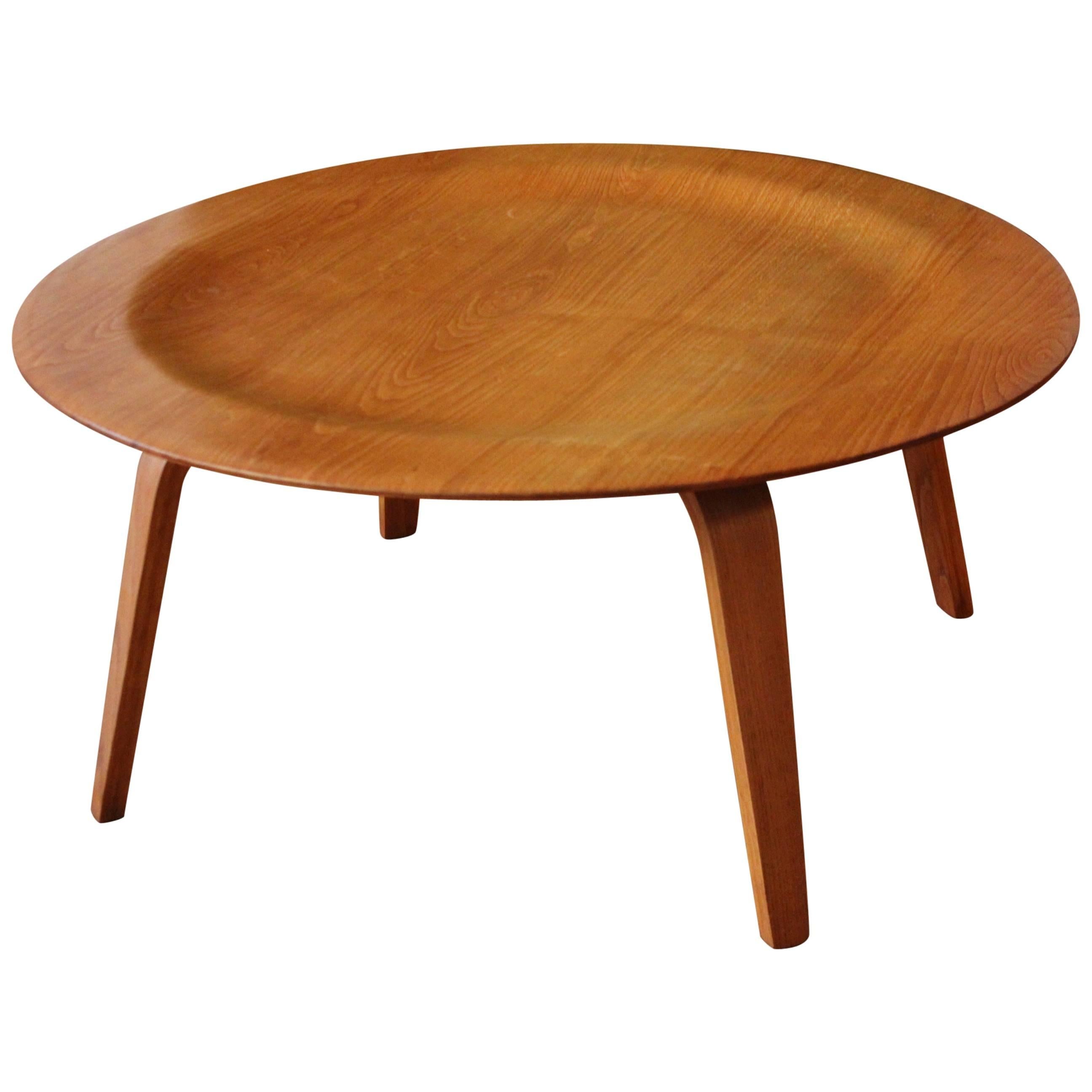 Eames Charles and Ray Eames CTW ( Coffee Table Wood ) for Herman Miller